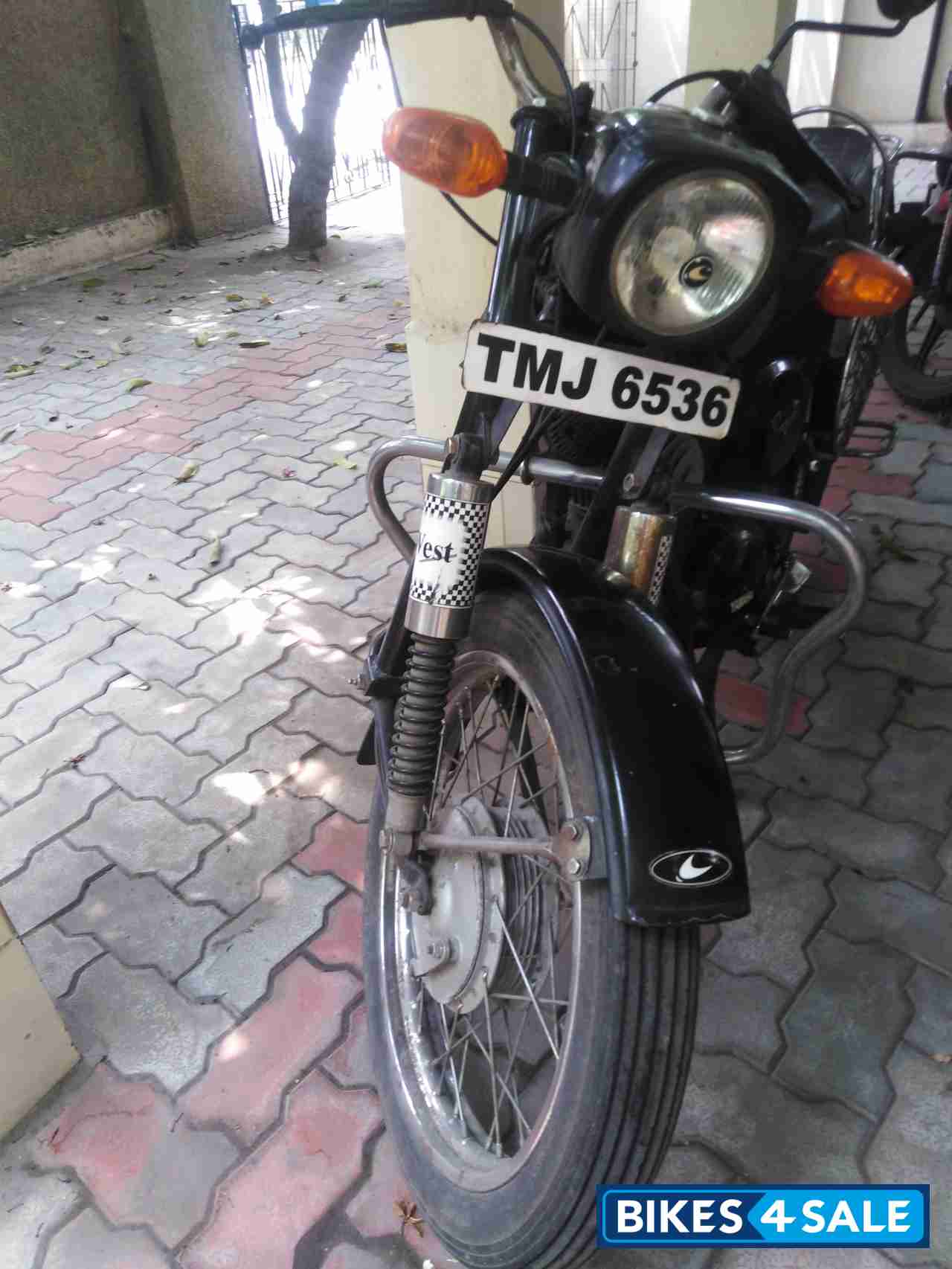 Black Yamaha Rajdoot