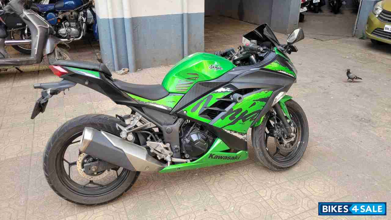 Green And Black Kawasaki Ninja 300R