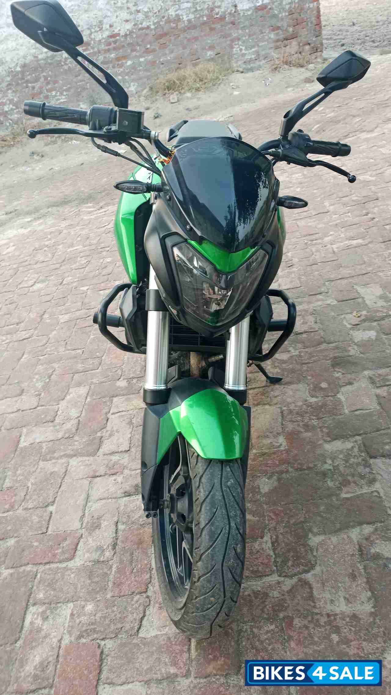 Bajaj Dominar 400 ABS BS6