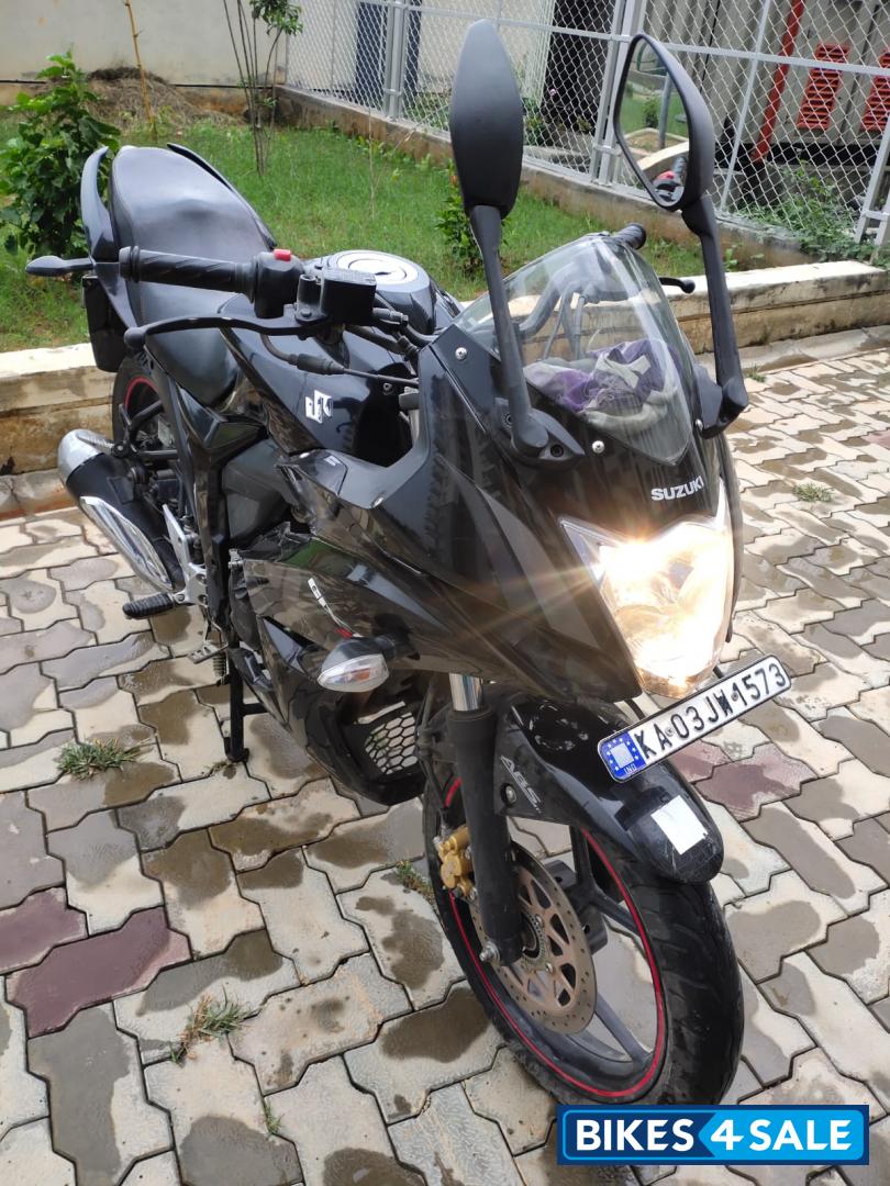 Suzuki Gixxer SF