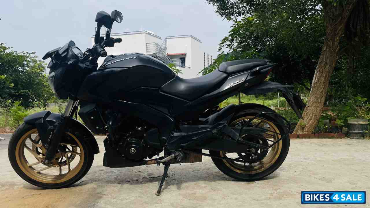 Bajaj Dominar 400