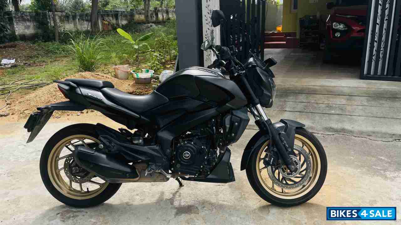 Bajaj Dominar 400