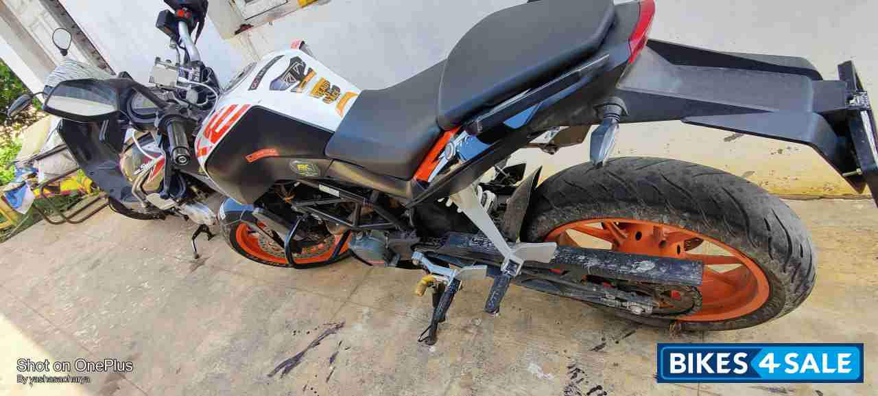 KTM Duke 125