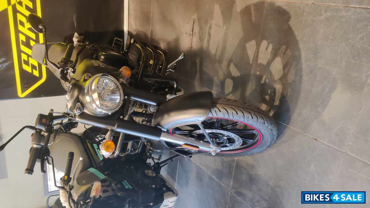 Royal Enfield Classic 350 Dual Channel BS6