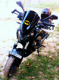 Mat Black Bajaj Dominar 400