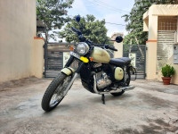 Lumas Lime Jawa forty two Dual Channel ABS