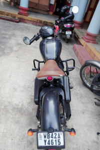 Metallic Gray Jawa Perak BS6