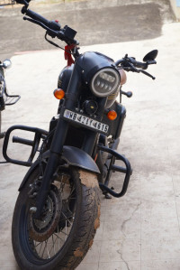 Metallic Gray Jawa Perak BS6