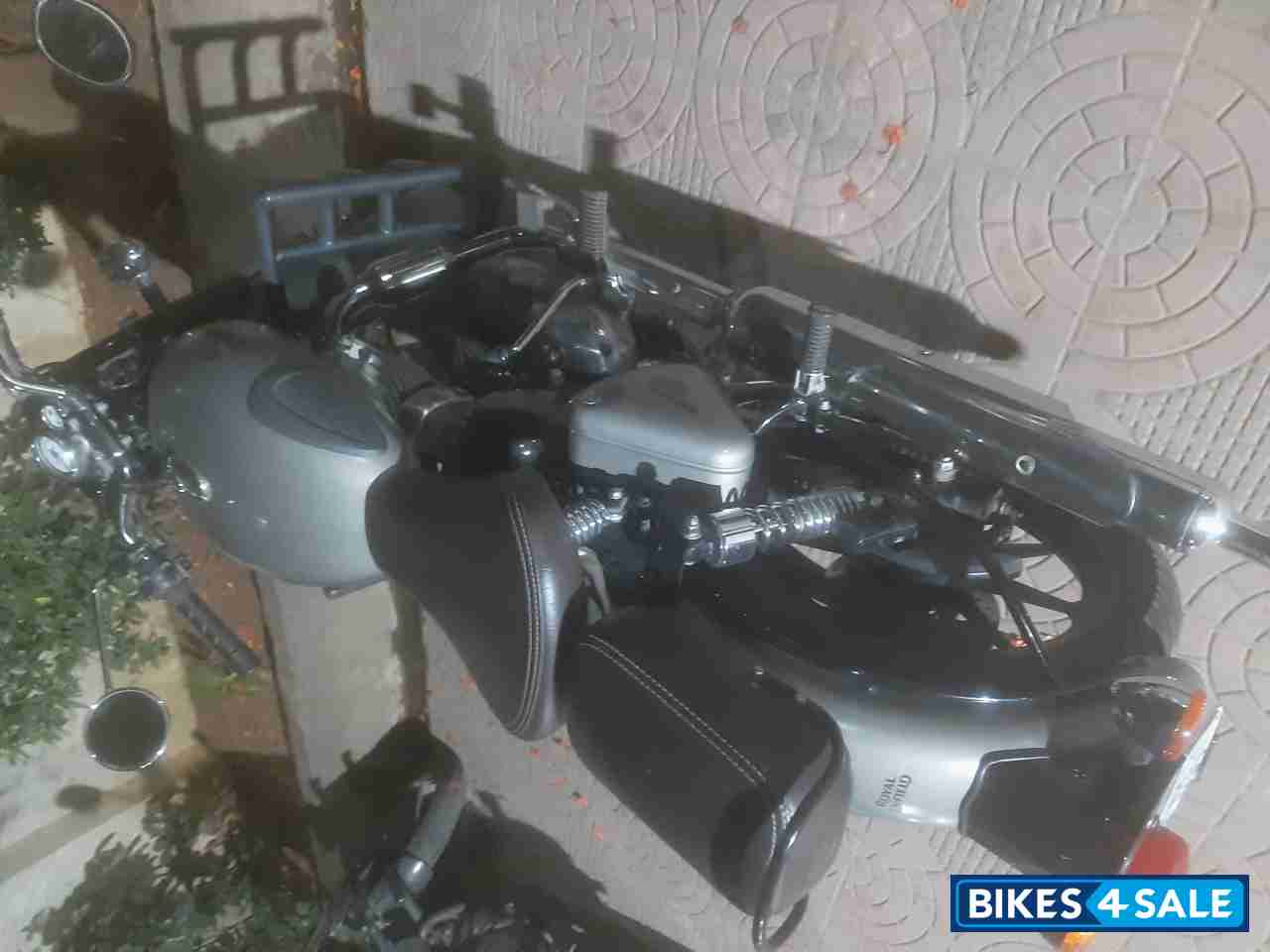 Royal Enfield Classic 350 Dual Channel BS6