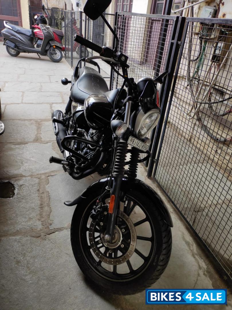 Bajaj Avenger Street 160