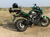 Savanna Green Bajaj 2021 Dominar 400