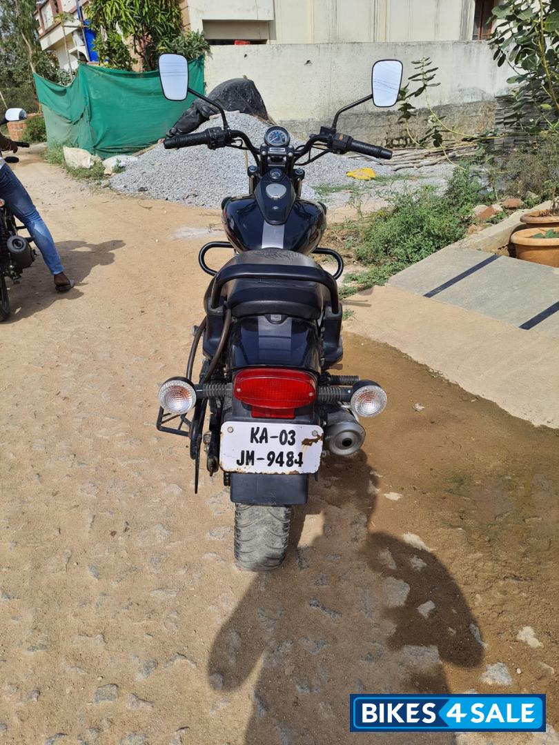 Bajaj Avenger Street 220