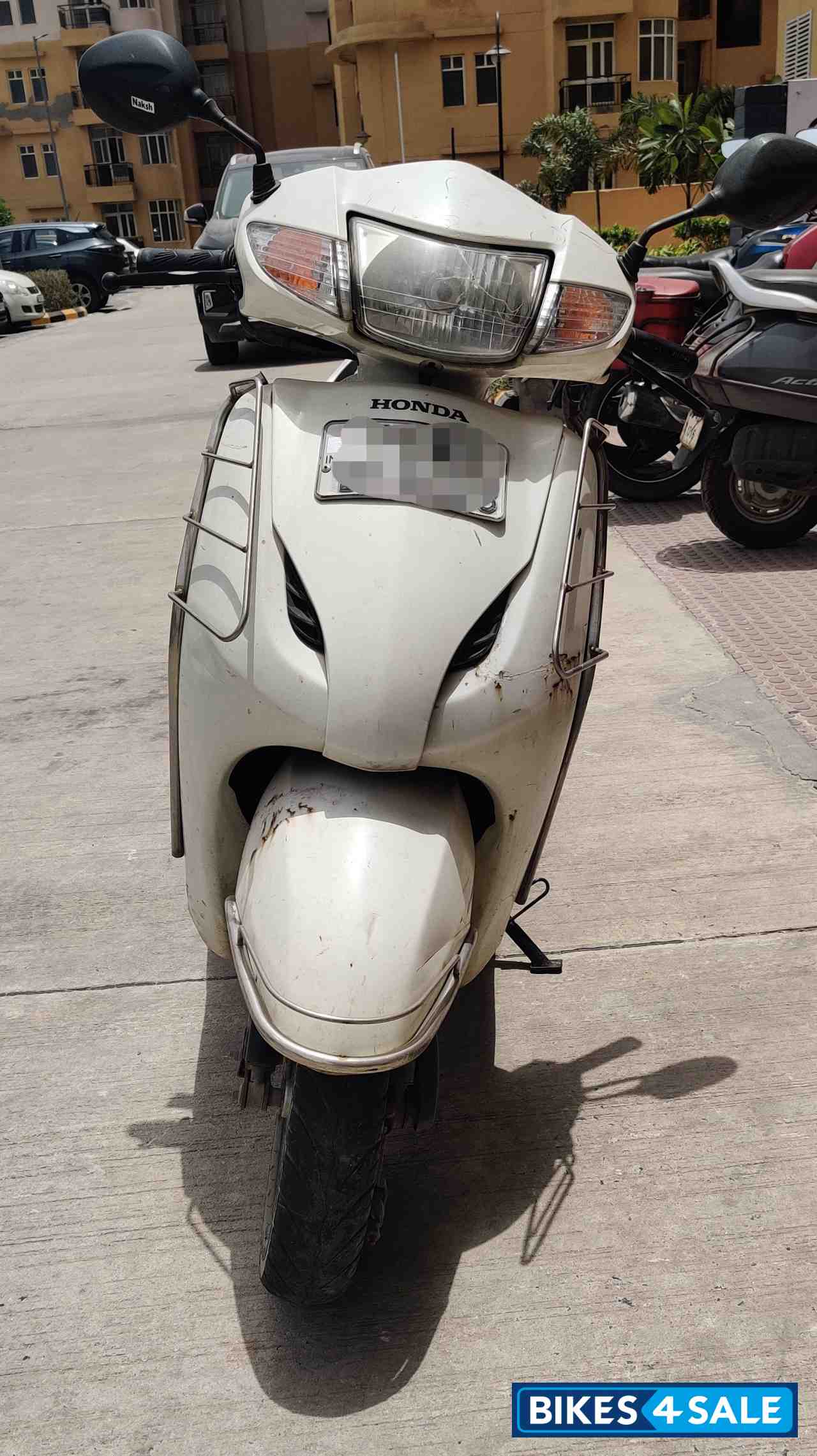 White Honda Activa
