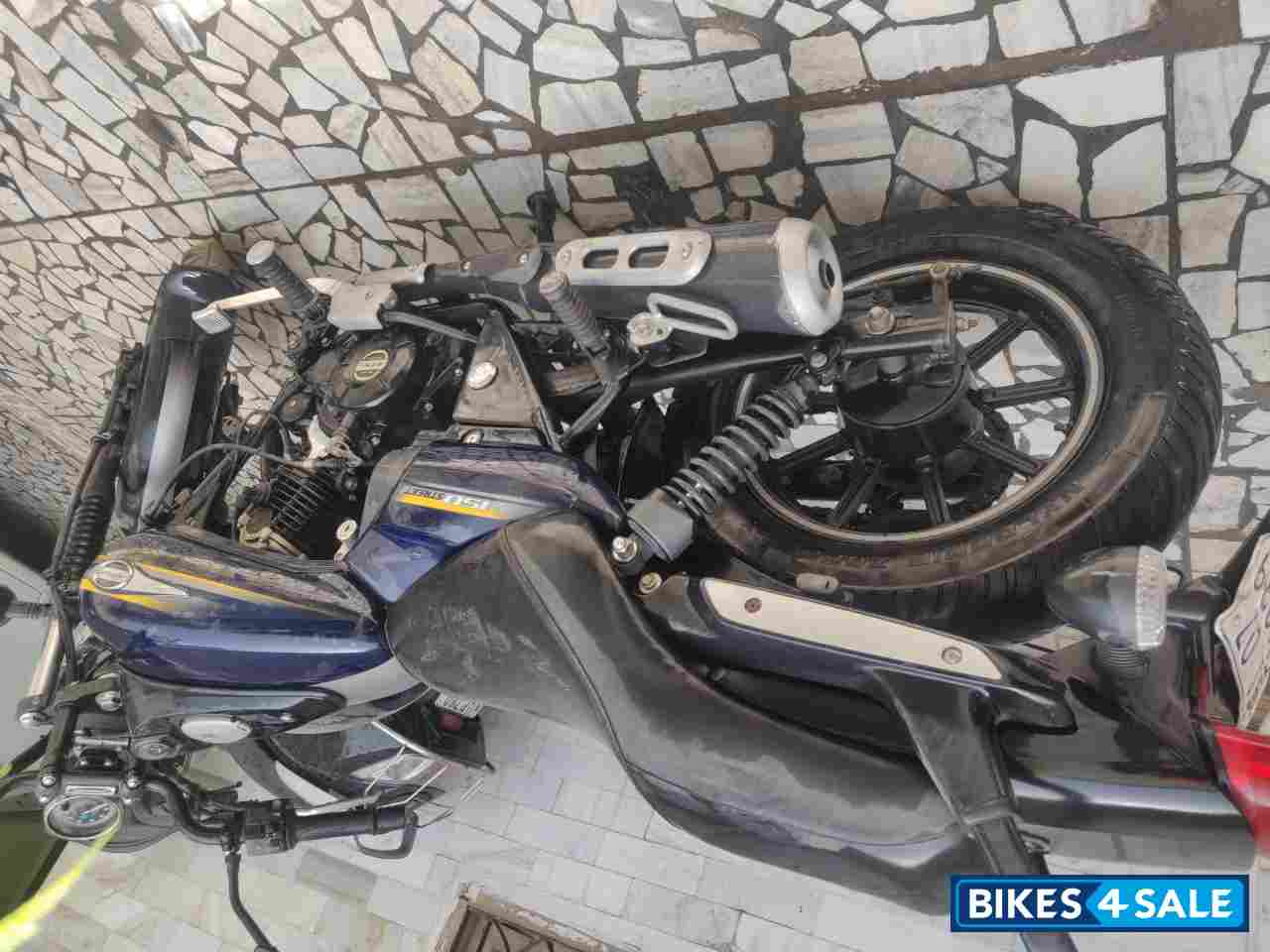 Dark Blue Bajaj Avenger Street 150