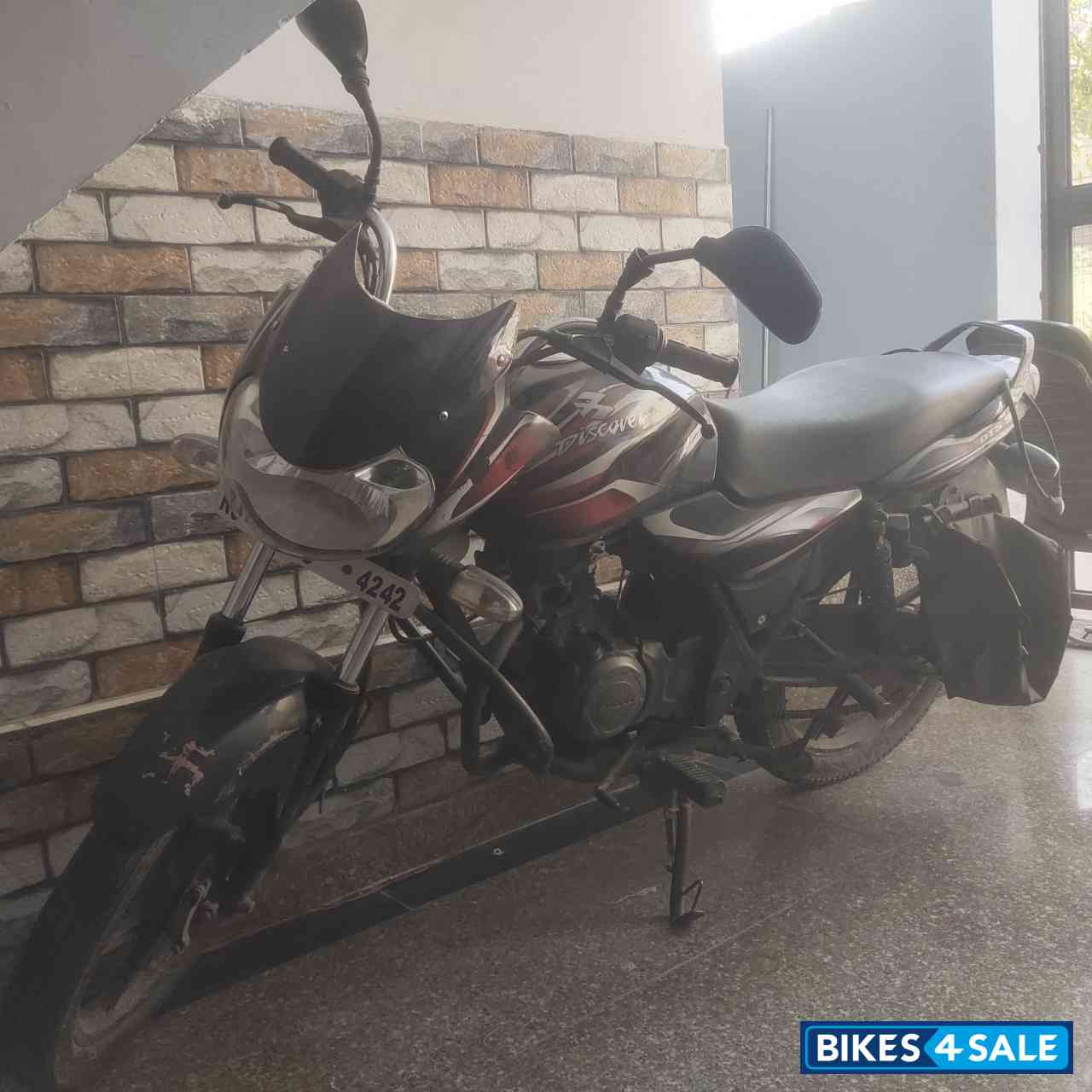 Bajaj Discover 100 DTS-Si