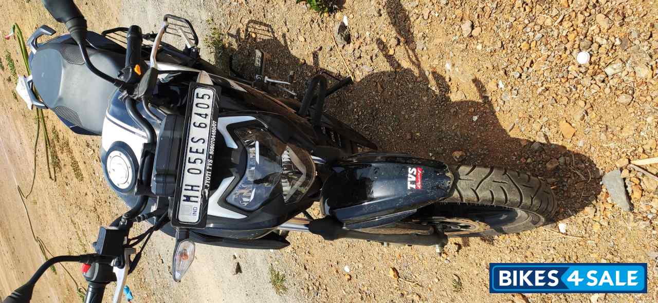 Black TVS Apache RTR 160 4V BS6 Black TVS Apache RTR 160 4V BS6