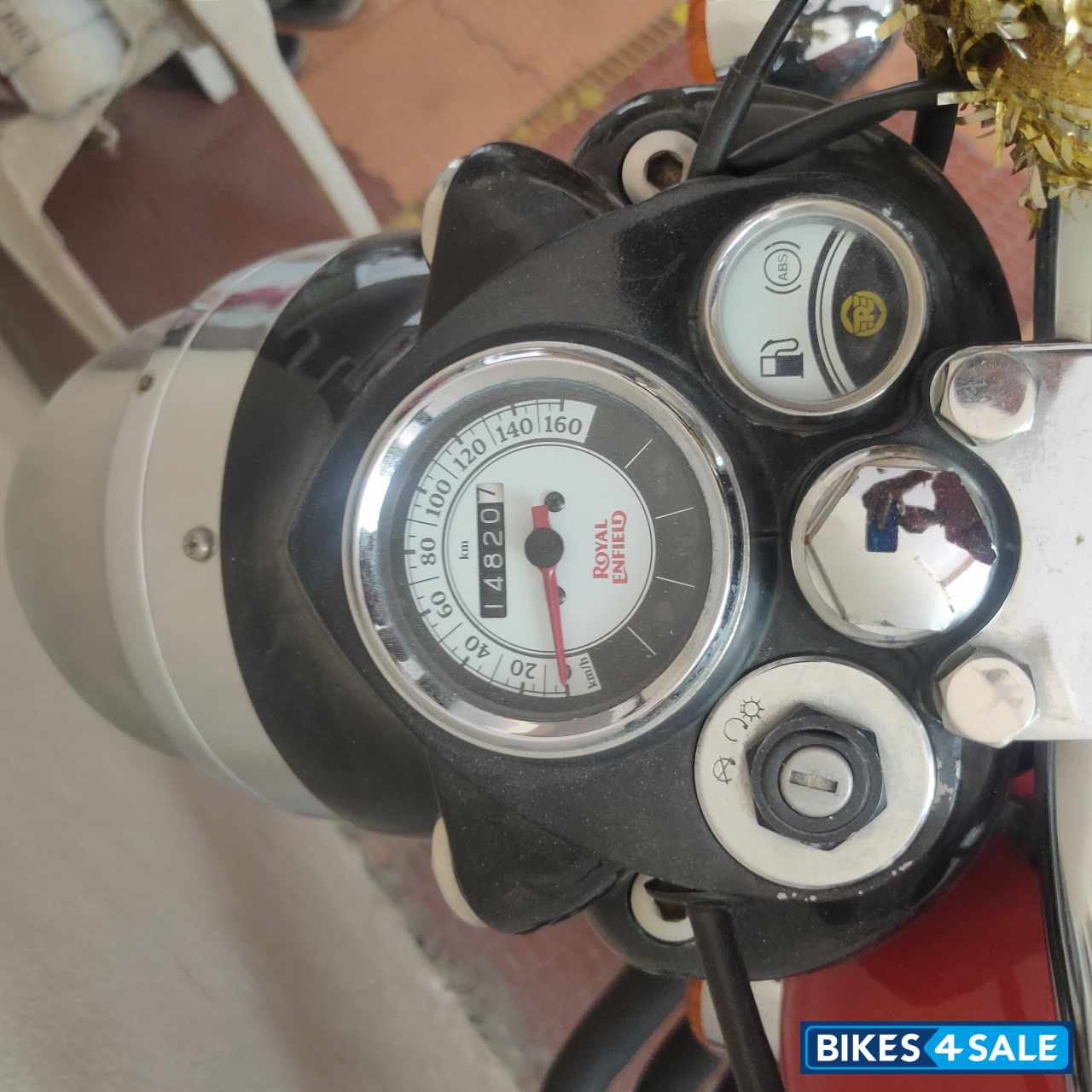 Red Royal Enfield Classic 350 Redditch Red