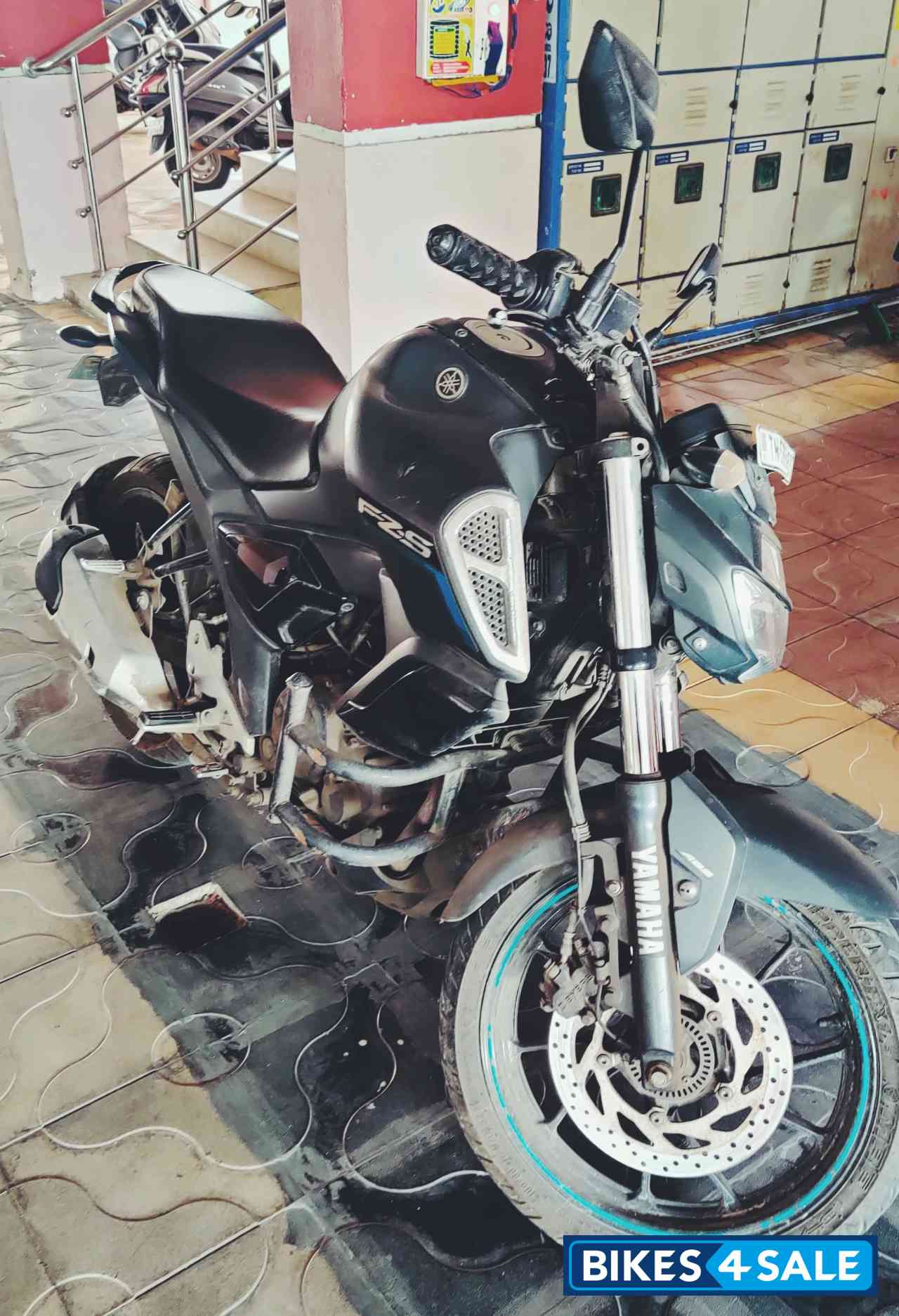 Matt Black Yamaha FZ-S FI V3 Matt Black Yamaha FZ-S FI V3