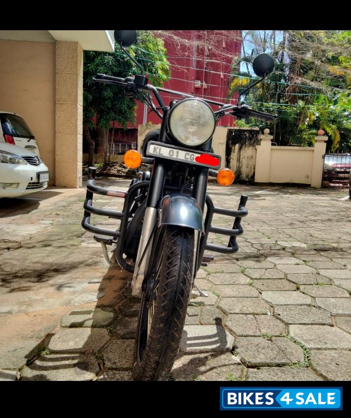 Royal Enfield Classic Stealth Black