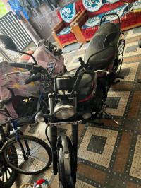 Bajaj Avenger Street 220