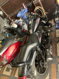 Bajaj Avenger Street 220