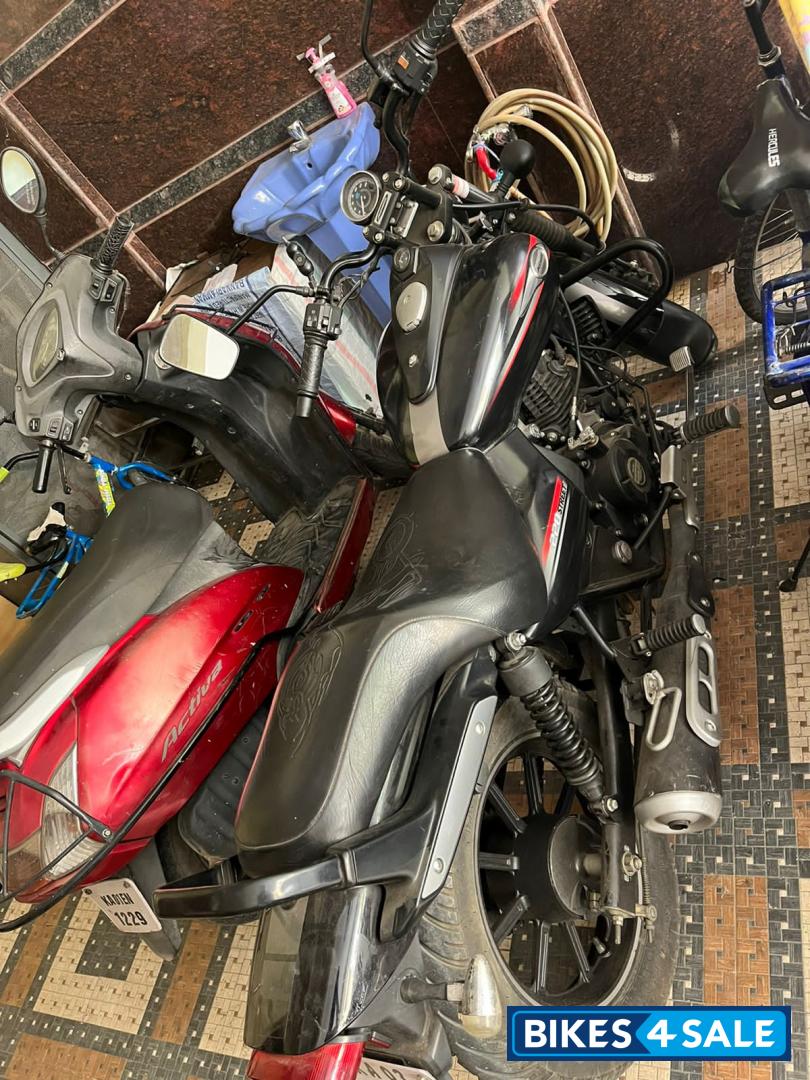 Bajaj Avenger Street 220