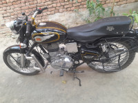 Black Royal Enfield Bullet Standard 350