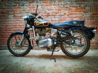 Black Royal Enfield Bullet Standard 350