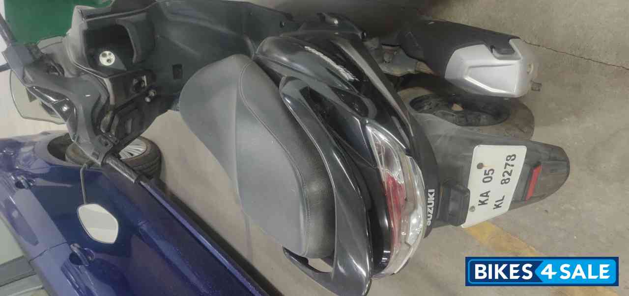 Suzuki Burgman Street