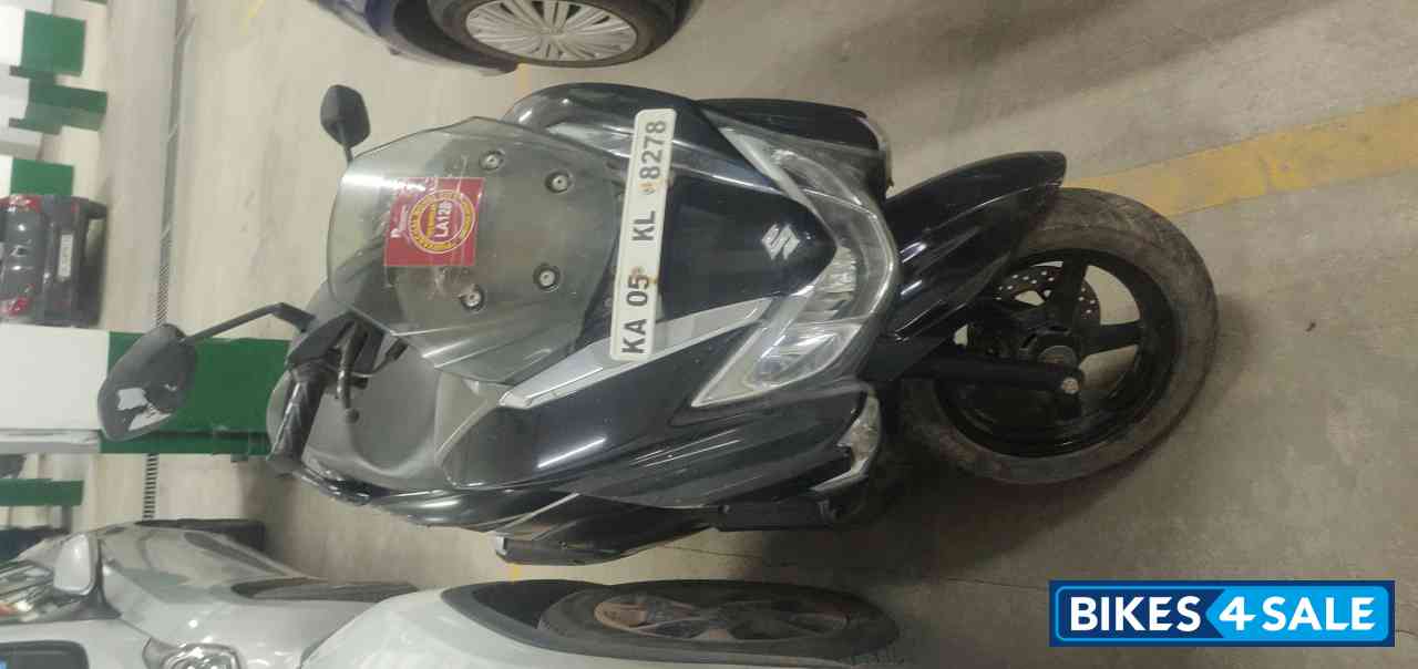 Suzuki Burgman Street