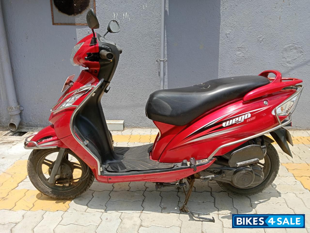 Red TVS Wego