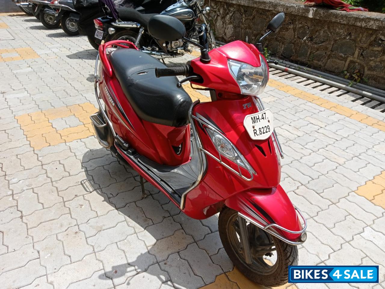 Red TVS Wego