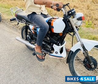 Modified White Yamaha RX 135