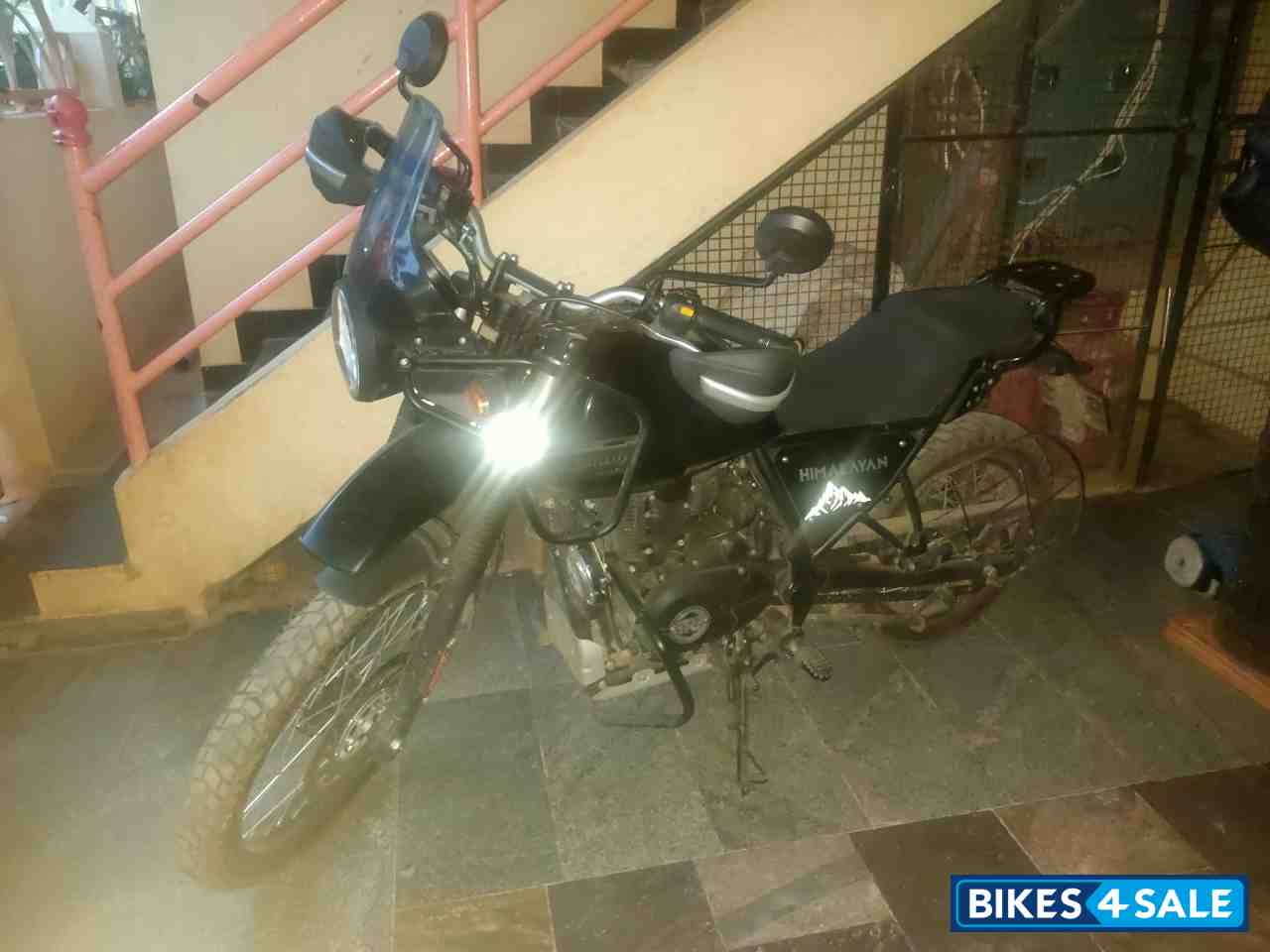 Granite Black Royal Enfield Himalayan BS VI