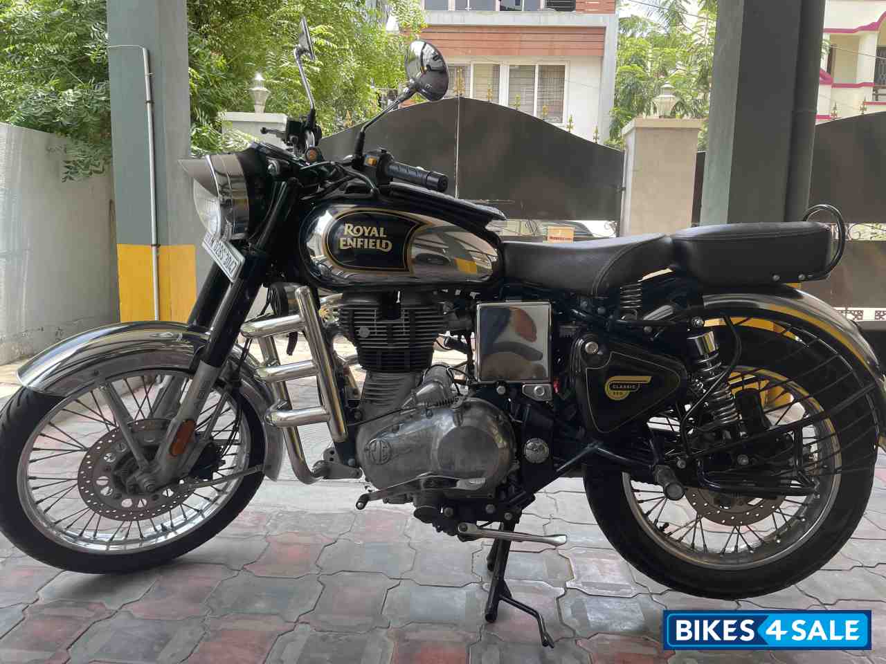 Chrome Black Royal Enfield Classic 350 BS VI