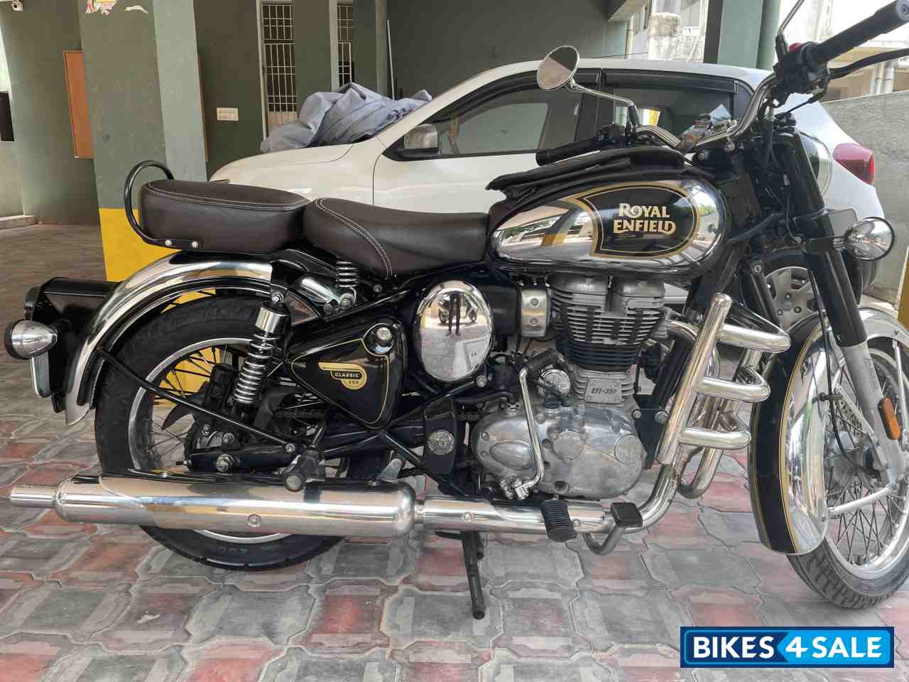 Chrome Black Royal Enfield Classic 350 BS VI