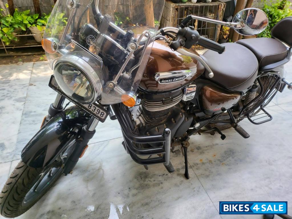Brown Royal Enfield Meteor 350 Supernova Brown Royal Enfield Meteor 350 Supernova