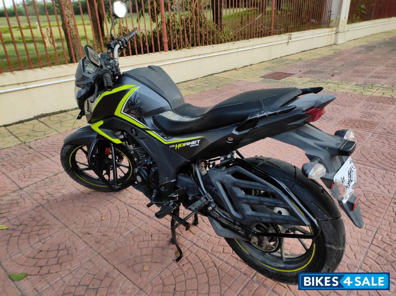 Honda CB Hornet 160R Honda CB Hornet 160R