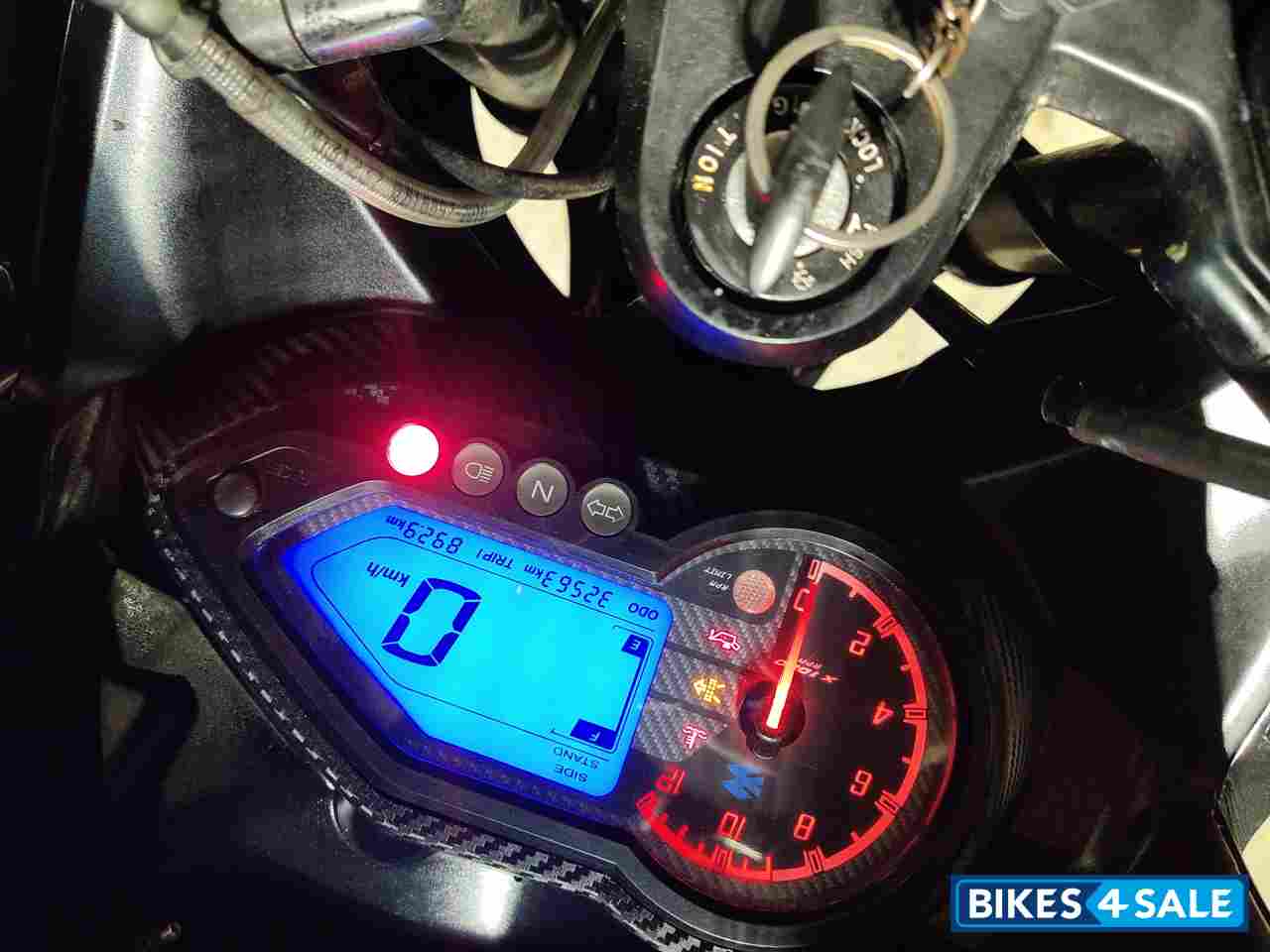 Bajaj Pulsar 220 DTSFi