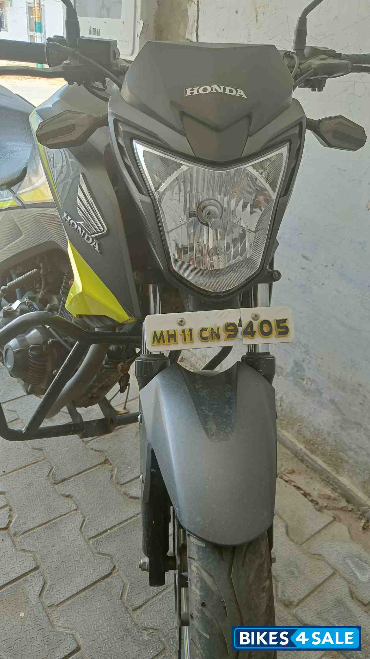 Honda CB Hornet 160R