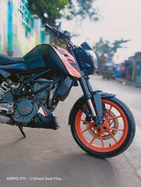 KTM Duke 125