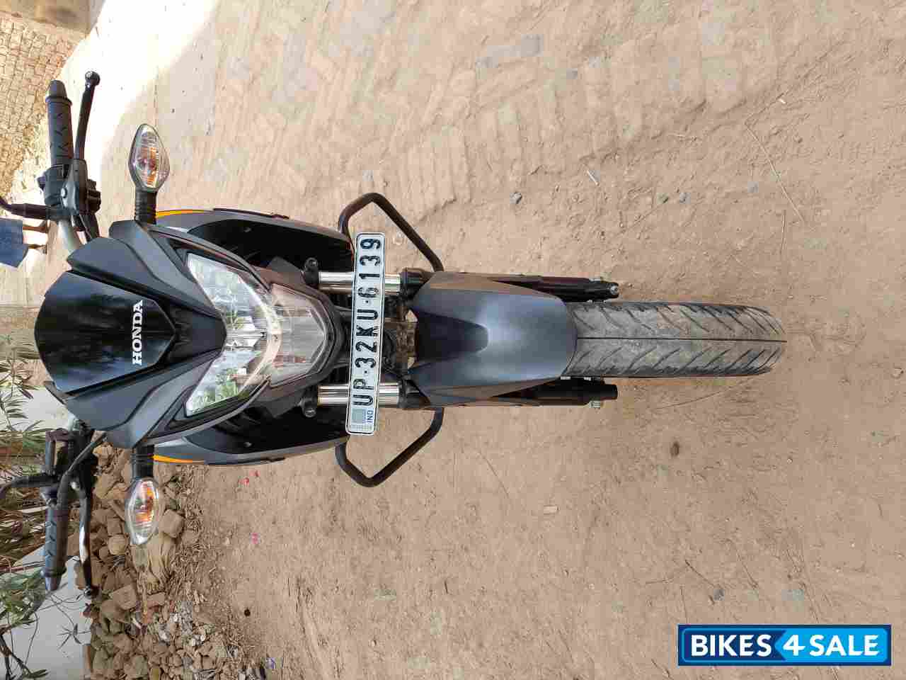 Mat Axis Grey Metallic Honda CB Hornet 160R ABS