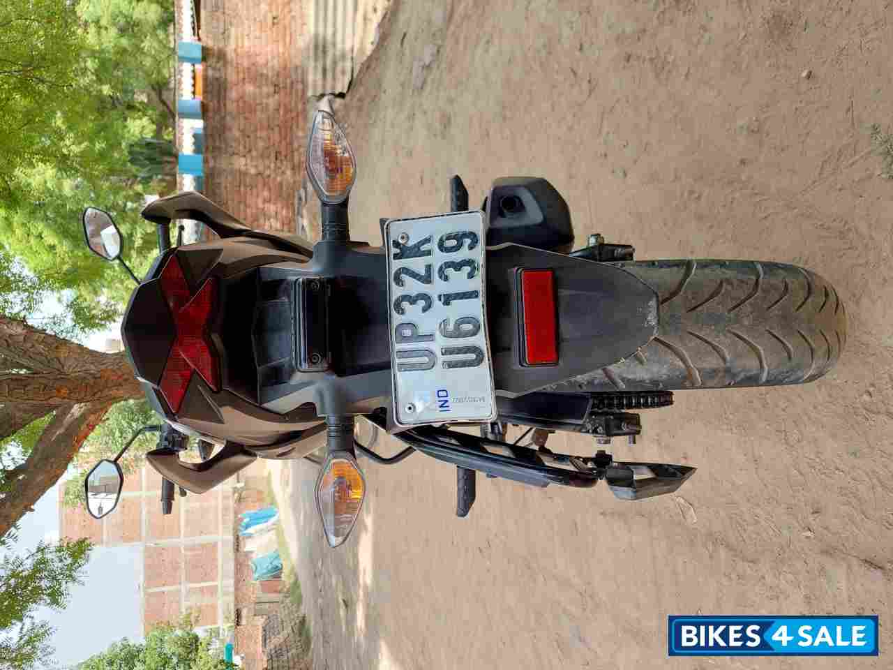 Mat Axis Grey Metallic Honda CB Hornet 160R ABS