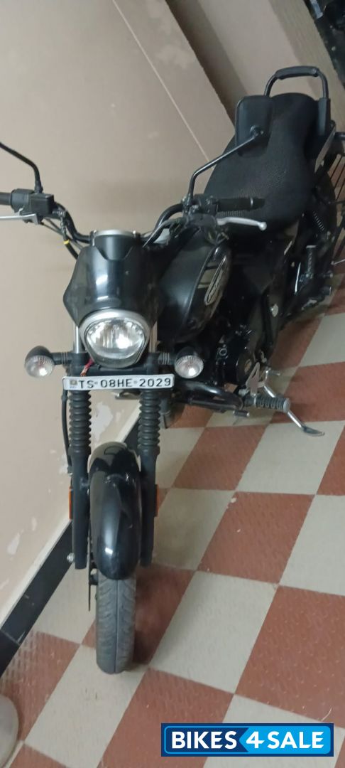 Bajaj Avenger Street 160