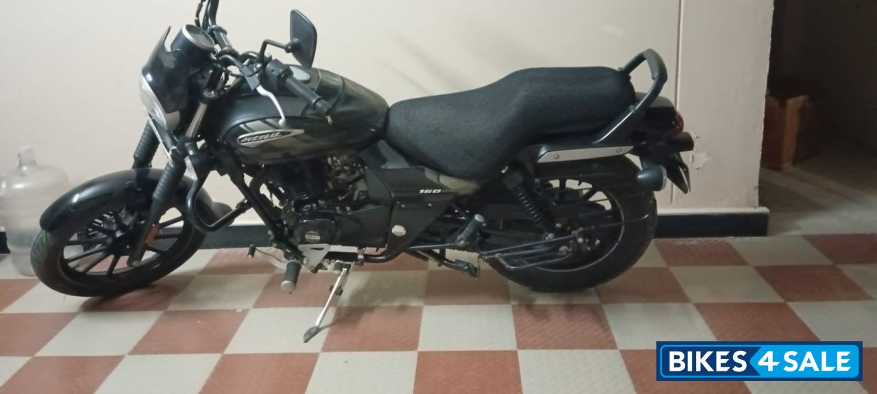 Bajaj Avenger Street 160