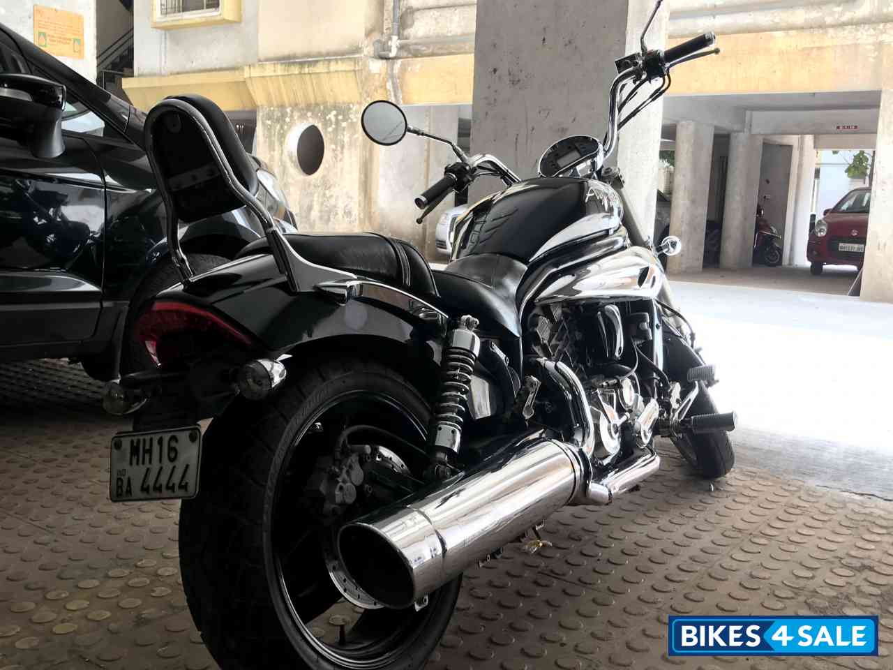 Black Hyosung Aquila Pro 650 Black Hyosung Aquila Pro 650