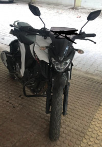 Yamaha FZ25