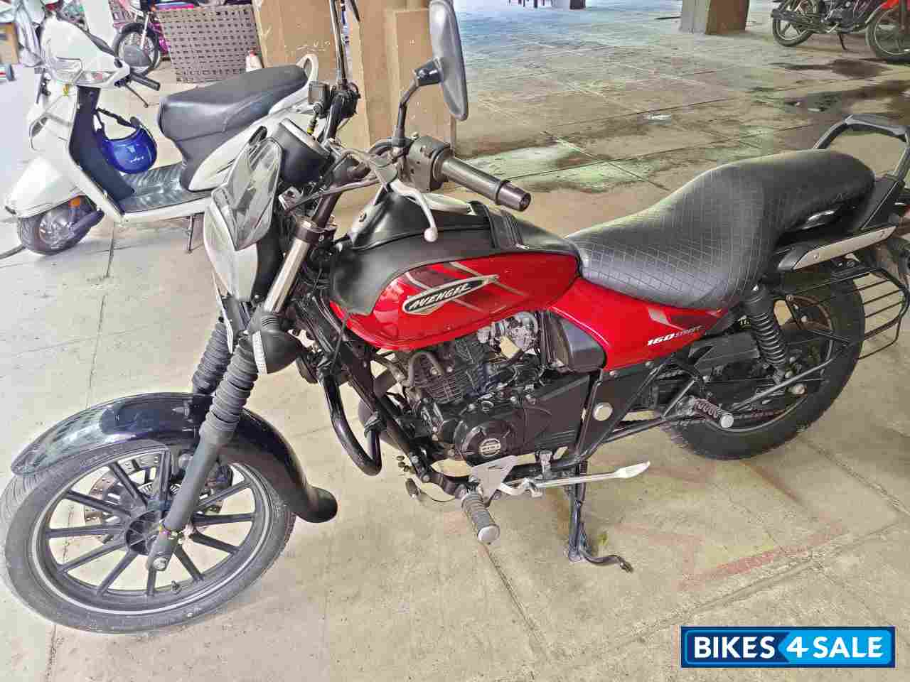 Bajaj Avenger Street 160