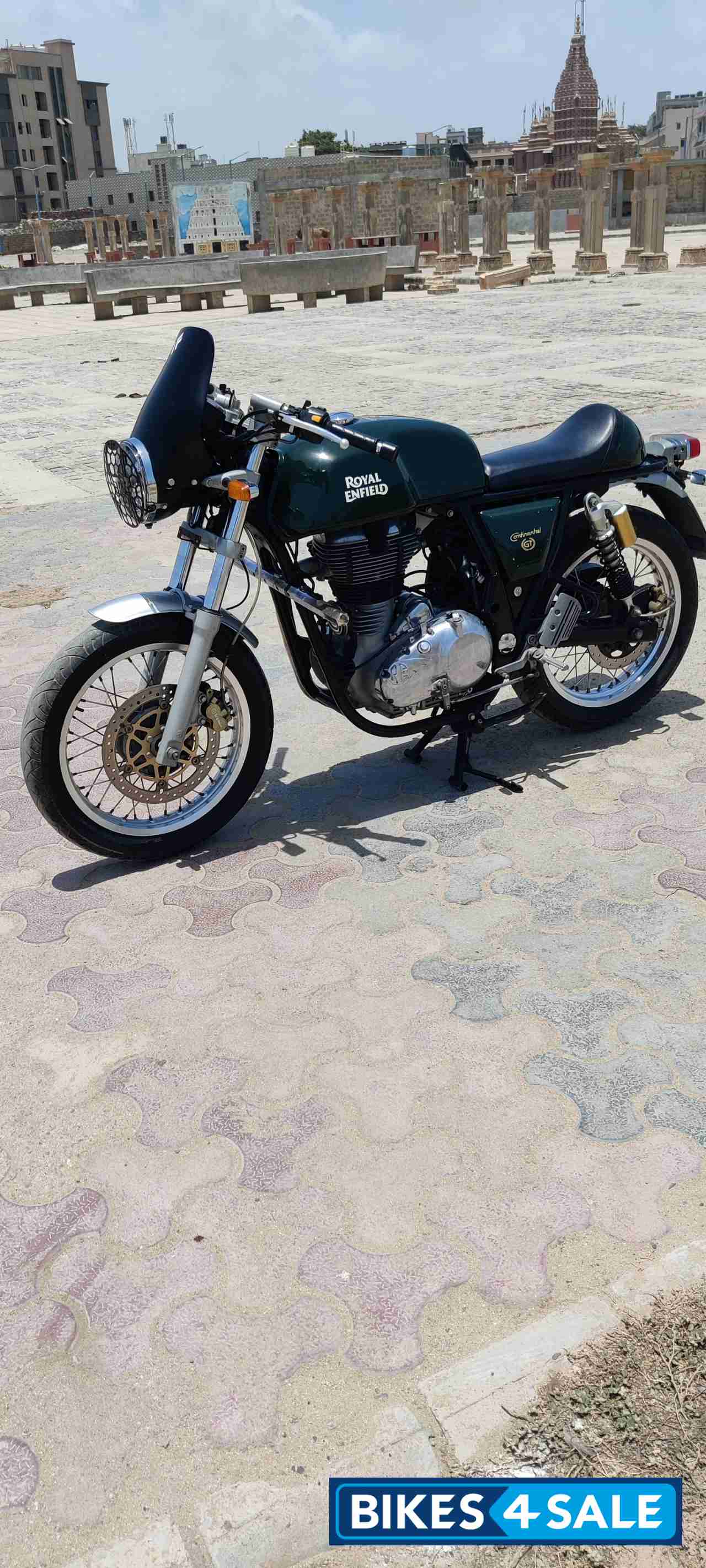 Green Royal Enfield Continental GT 535 Green Royal Enfield Continental GT 535