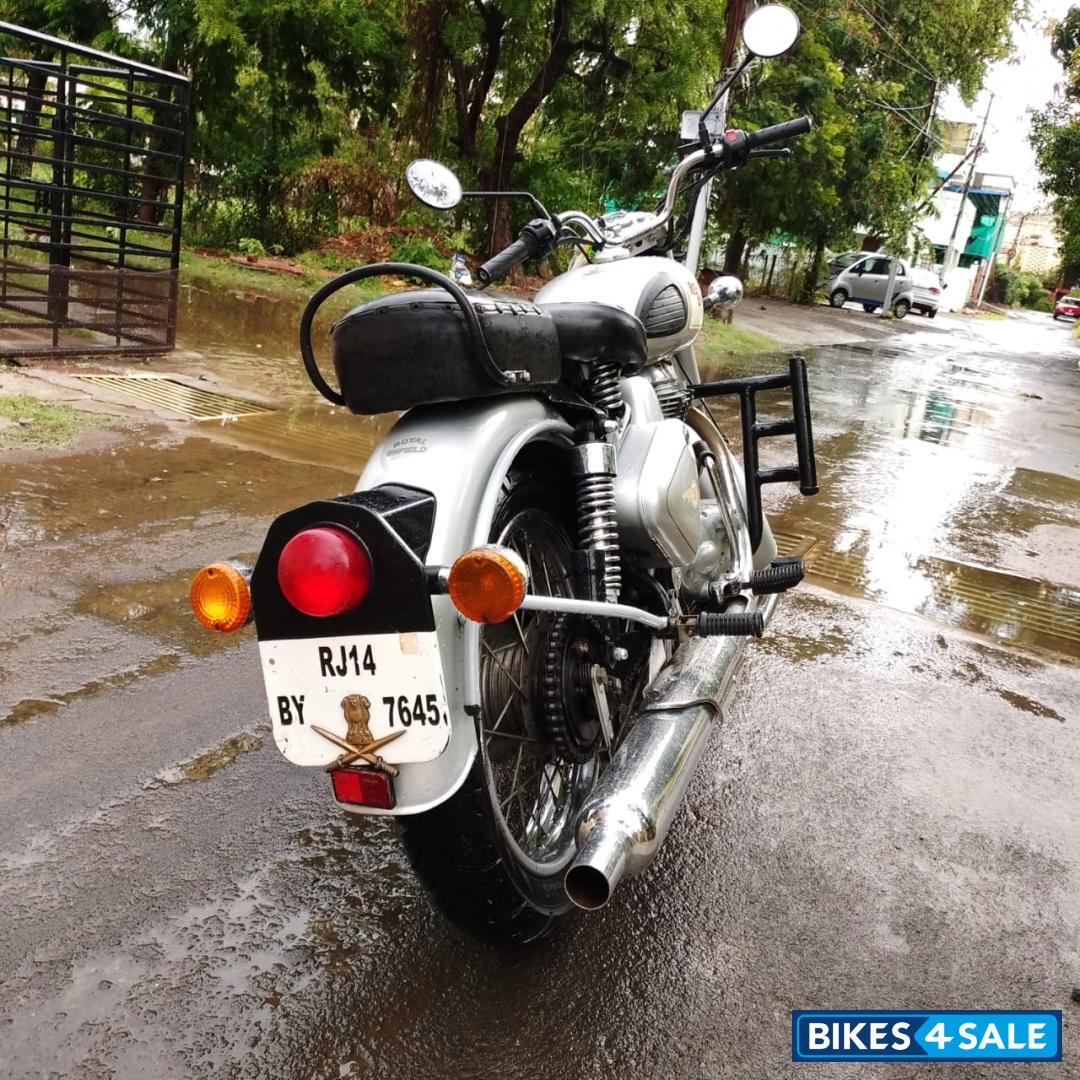 Silver Royal Enfield Classic 350